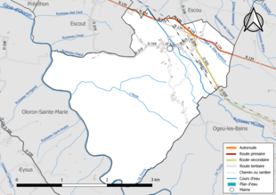 Carte en couleur présentant le réseau hydrographique de la commune