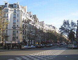 Boulevard Saint-Germain na rohu ulice Rue de Buci