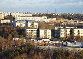 Skärholmen med Gula huset