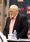 James Cosmo interprète Jeor Mormont.