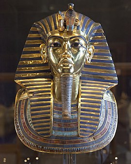 Mặt nạ bằng vàng của Tutankhamun, Bảo tàng Ai Cập tại Cairo vào năm 2015