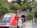 Triebwagen 641 010 vor dem Rappenstein-Tunnel beim Bahnhof in Laufenburg