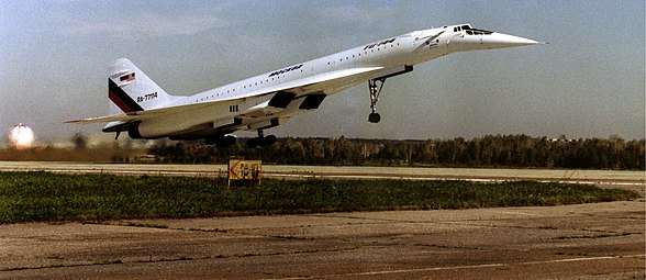 Tu-144