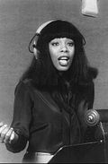 Donna Summer, 1977