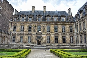 North facade of the Hôtel Béthune-Sully