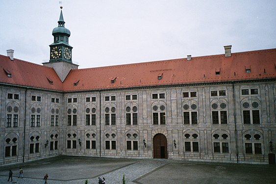 Rezydencja w Monachium – dziedziniec Kaiserhof