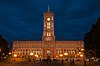 Rotes Rathaus at night