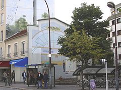 Le métro 11, aux Lilas, le terminus, Mairie des Lilas.