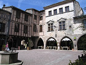 Castelnau-de-Montmiral