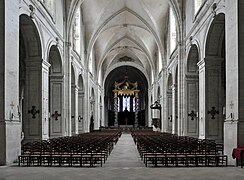 Interieur van de kathedraal Notre-Dame van Verdun