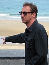 David Thewlis al paper d'Arès/Sir Patrick.