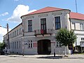 Polski: Urząd Miasta i Gminy English: Town Hall