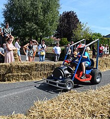 Fête des Grattons 2022, caisse à savon dans la ville de Châteaumeillant