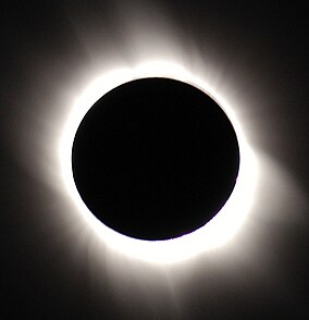 Sonnenkorona während der Finsternis, beobachtet bei Tokat in der Türkei.