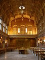 Arches in dining hall at Kings College, University of Cambridge, Cambridge, England, U.K. (2007)