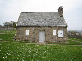 Town hall and former guardhouse