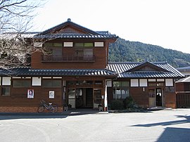 名松線・伊勢八知駅とグリーンハウス美杉