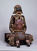 仁王胴具足、安土桃山時代・16世紀（東京国立博物館蔵）