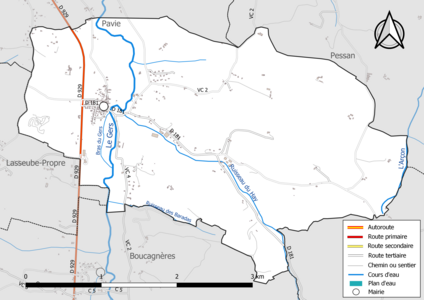 Carte en couleur présentant le réseau hydrographique de la commune