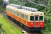 武庫川線を走行する7861形電車。 （2017年9月16日）