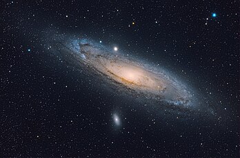 La galaxie d'Andromède, l’une des rares galaxies observables à l'œil nu. (définition réelle 8 161 × 5 395)