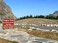 Logan Pass cruza la divisoria Continental en el Parque Nacional de los Glaciares, (Montana).