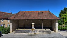 Devecey, le lavoir-abreuvoir.jpg