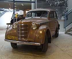 Restaurierter Moskwitsch-400-420 im Rigaer Motormuseum (2011)