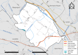 Carte en couleur présentant le réseau hydrographique de la commune