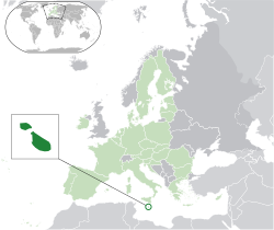 Lokasion ti  Malta  (Berde a sirkulo) – idiay Europa  (berde ken nangisit a kolordapo) – idiay the Kappon ti Europa  (berde)  —  [Leyenda]