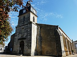 Skyline of Vayres