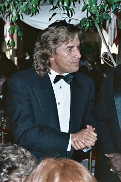 Don Johnson vuoden 1989 Oscar-gaalan jälkeisissä juhlissa.