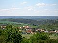 Pohled na centrum města od Boru; v pozadí brdské Hřebeny