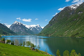 Udsigt mod nord i Fjærland