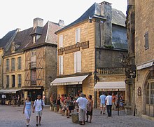 La malnova urbo de Sarlat