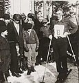 Kalle Jalkanen op ski's, op 4 april 1936 geboren op 10 mei 1907