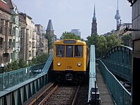 Hochbahnstrecke der U2 in der Schönhauser Allee