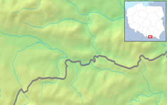 Mapa konturowa Pienin, w centrum znajduje się czarny trójkącik z opisem „Ostry Wierch”