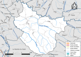 Carte en couleur présentant le réseau hydrographique de la commune