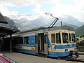 Automotrice n° 401 sous son ancienne livrée en gare des Diablerets