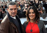 Hayek with Antonio Banderas at the premiere of Puss in Boots 3D in Paris (20 November 2011)