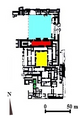 Plan du Palais nord-ouest. Rouge : salle du trône - Bleu : cour principale de la zone publique (babānu) - Jaune : cour principale de la zone privée (bitānu) - Vert : tombes des reines.