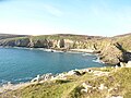 Plogoff : les falaises vers l'ouest vues de Pors-Loubous.