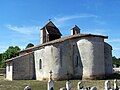 Vue latérale de l'église Saint-Jean-Baptiste (août 2010)