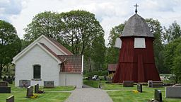 Södra Åsarps kyrka i maj 2013