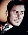 Skådespelaren Errol Flynn, en av de mest kända bärarna av tangorabatt.