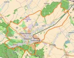 Mapa konturowa Świebodzic, blisko centrum po lewej na dole znajduje się punkt z opisem „Parafia Świętych Apostołów Piotra i Pawła”