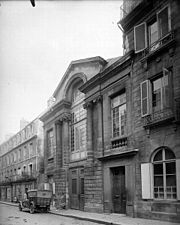 L'ancienne salle de la Comédie après sa reconversion en entrepôt de tabac.