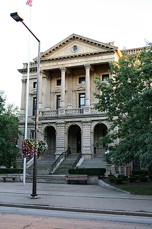 Altes Lorain County Courthouse in Elyria, gelistet im NRHP mit der Nr. 75001463[1]