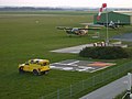 Blick vom Tower auf Tankstelle und Windsack